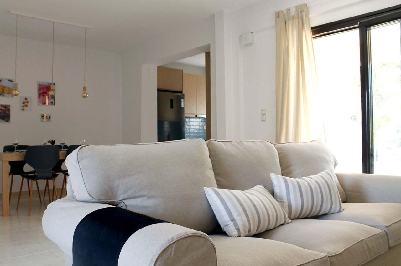 4 Bedroom Villa With Pool And Garden Néa Fókaia 外观 照片
