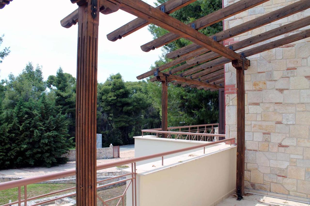 4 Bedroom Villa With Pool And Garden Néa Fókaia 外观 照片