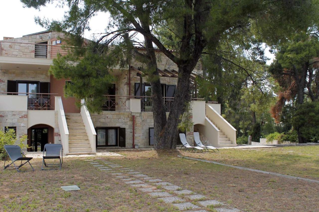 4 Bedroom Villa With Pool And Garden Néa Fókaia 外观 照片
