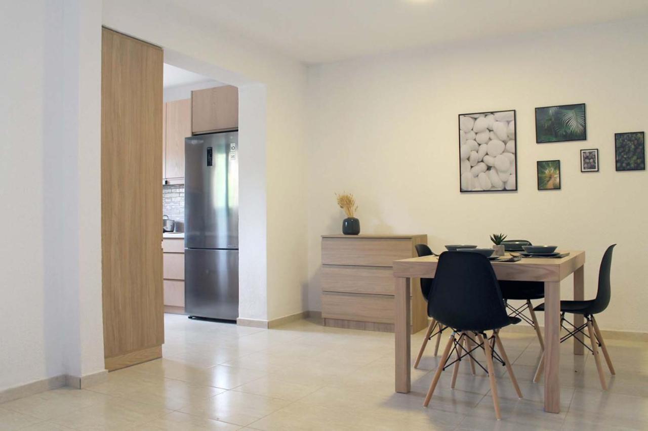 4 Bedroom Villa With Pool And Garden Néa Fókaia 外观 照片
