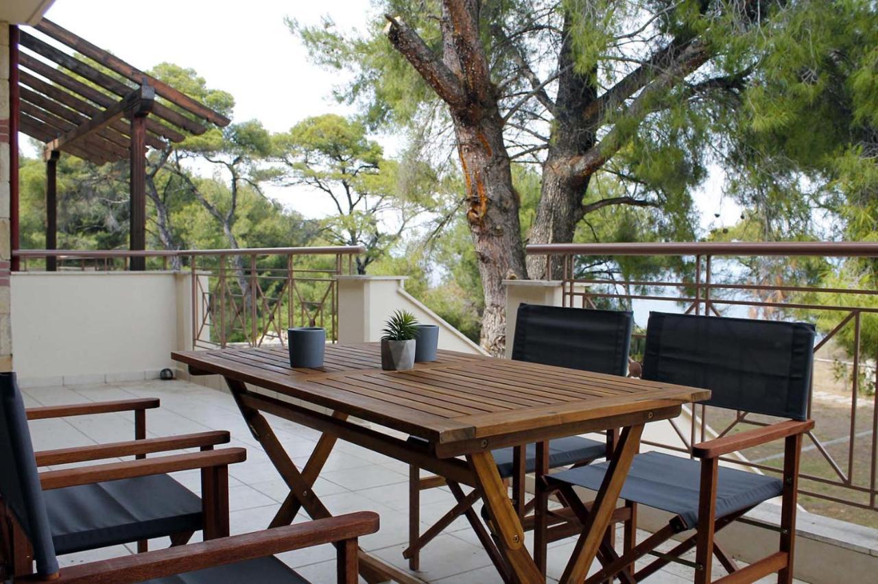 4 Bedroom Villa With Pool And Garden Néa Fókaia 外观 照片