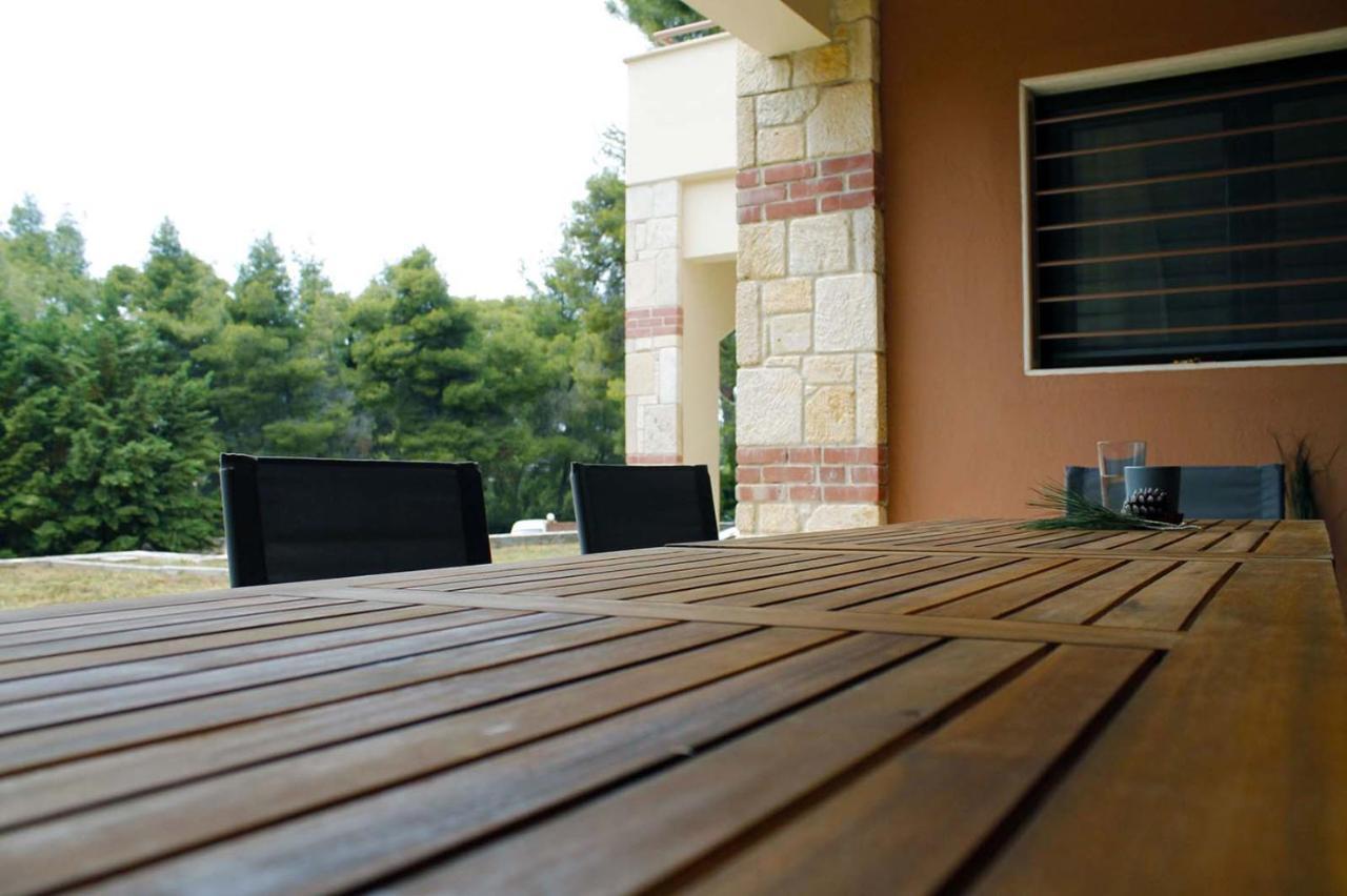 4 Bedroom Villa With Pool And Garden Néa Fókaia 外观 照片
