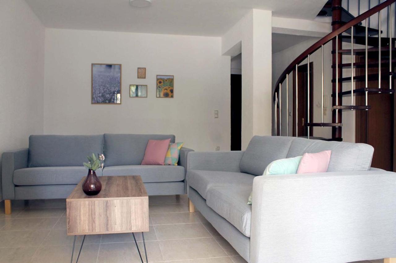 4 Bedroom Villa With Pool And Garden Néa Fókaia 外观 照片